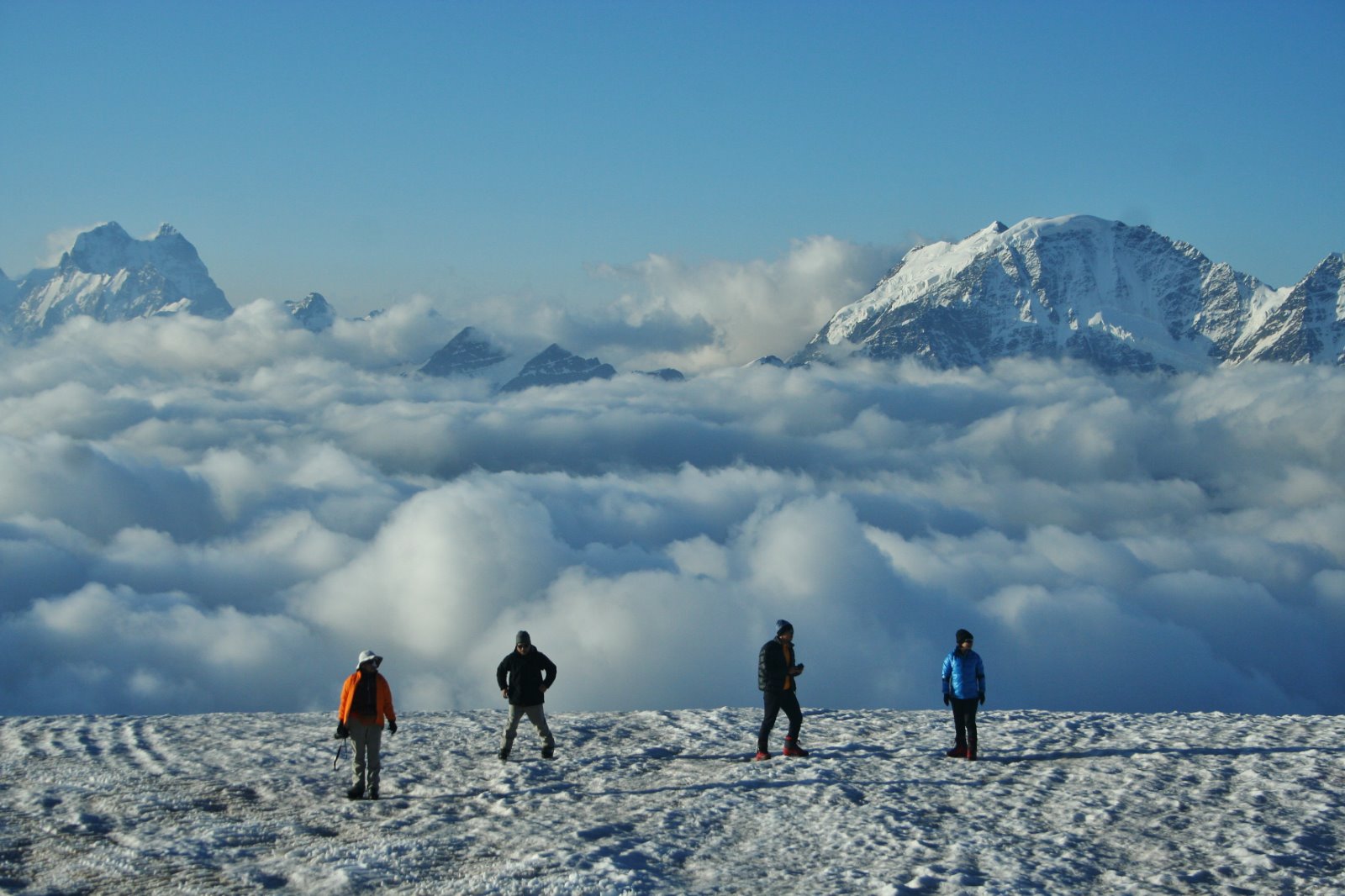 Climbing Mount Elbrus with Earth's Edge