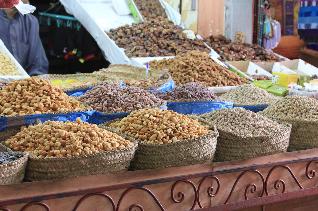 Snacks for altitude trekking